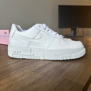 Nike Air Force 1 Pixel White - Size 7.5